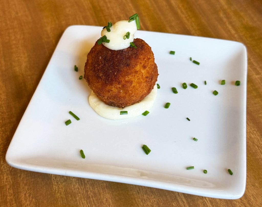 bombeta-bacalao-bar-roura